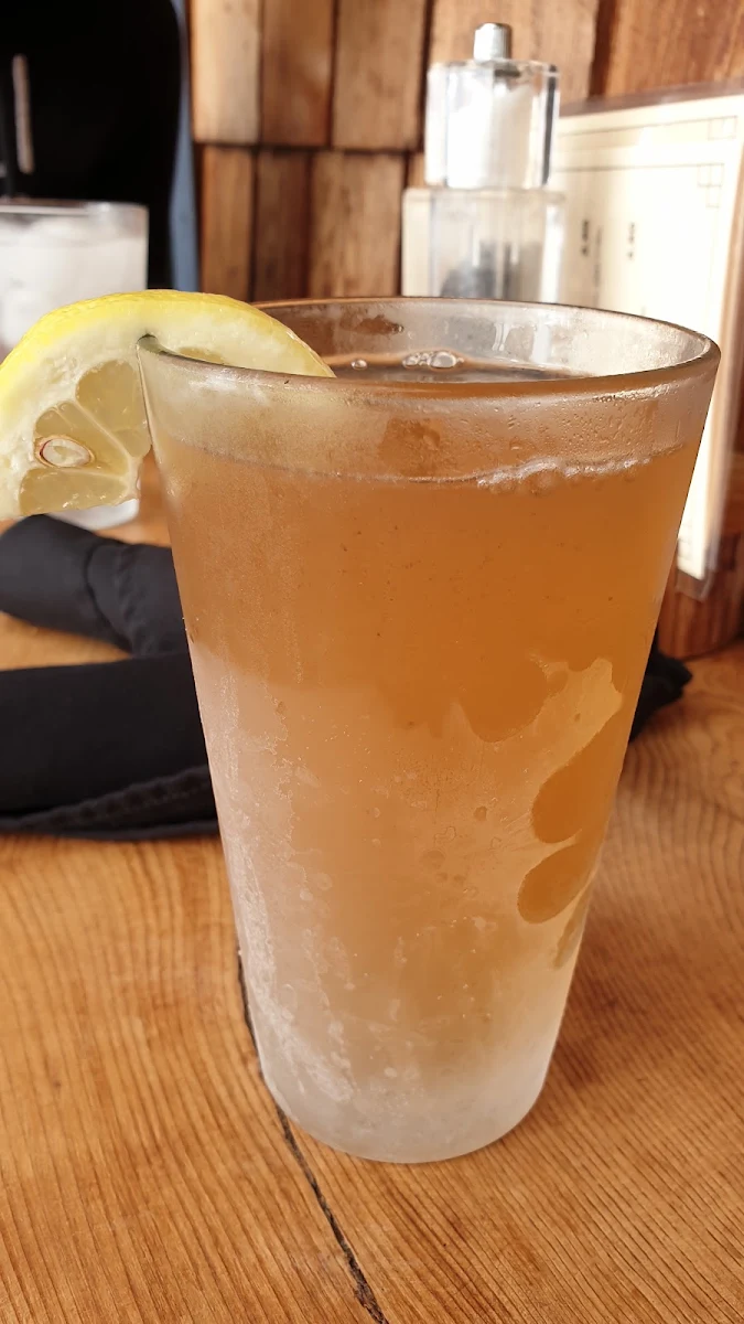 Peach Iced Tea, Floathouse Restaurant