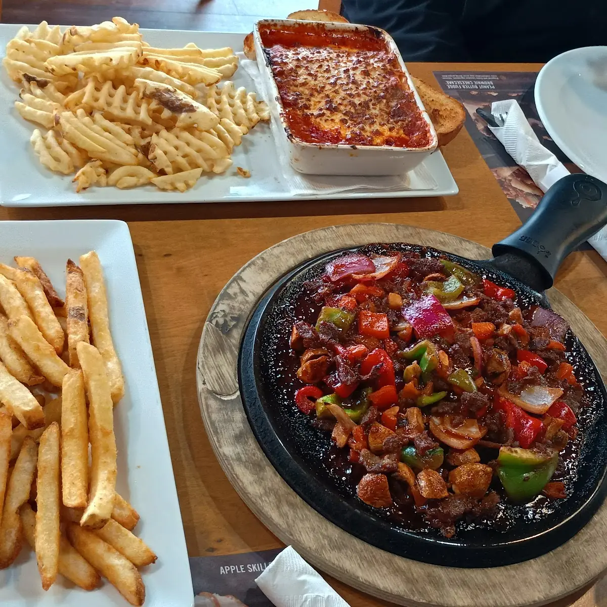Lasagna and Filet, Pizza Delight