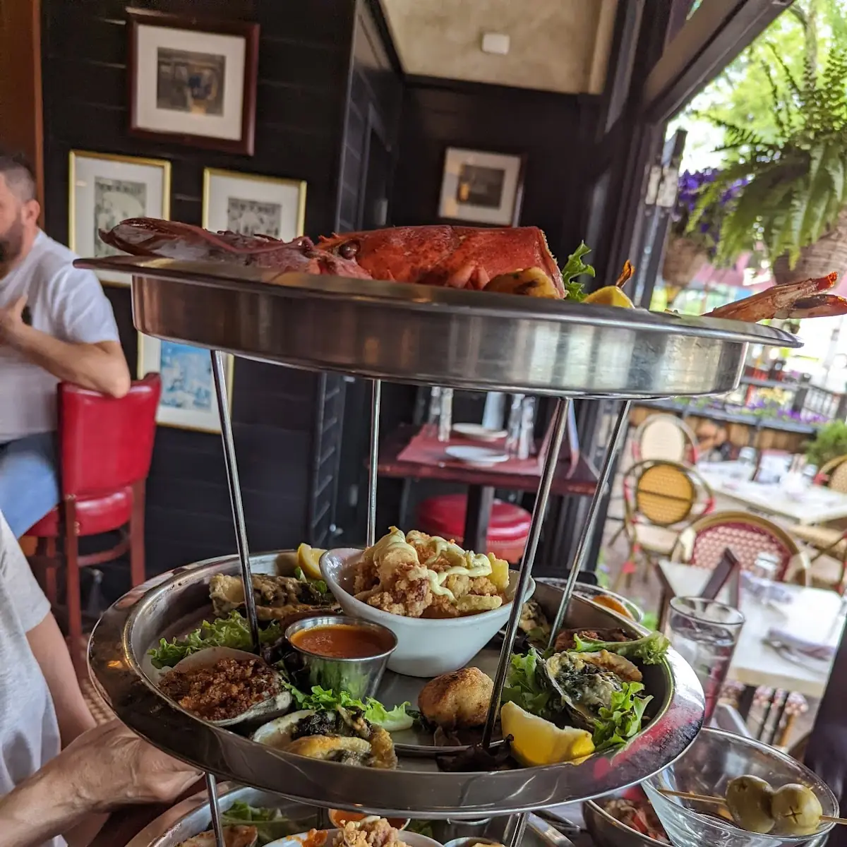 Hot Seafood Tower