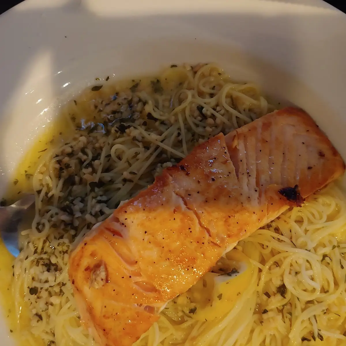 Grilled Salmon with Scampi Sauce