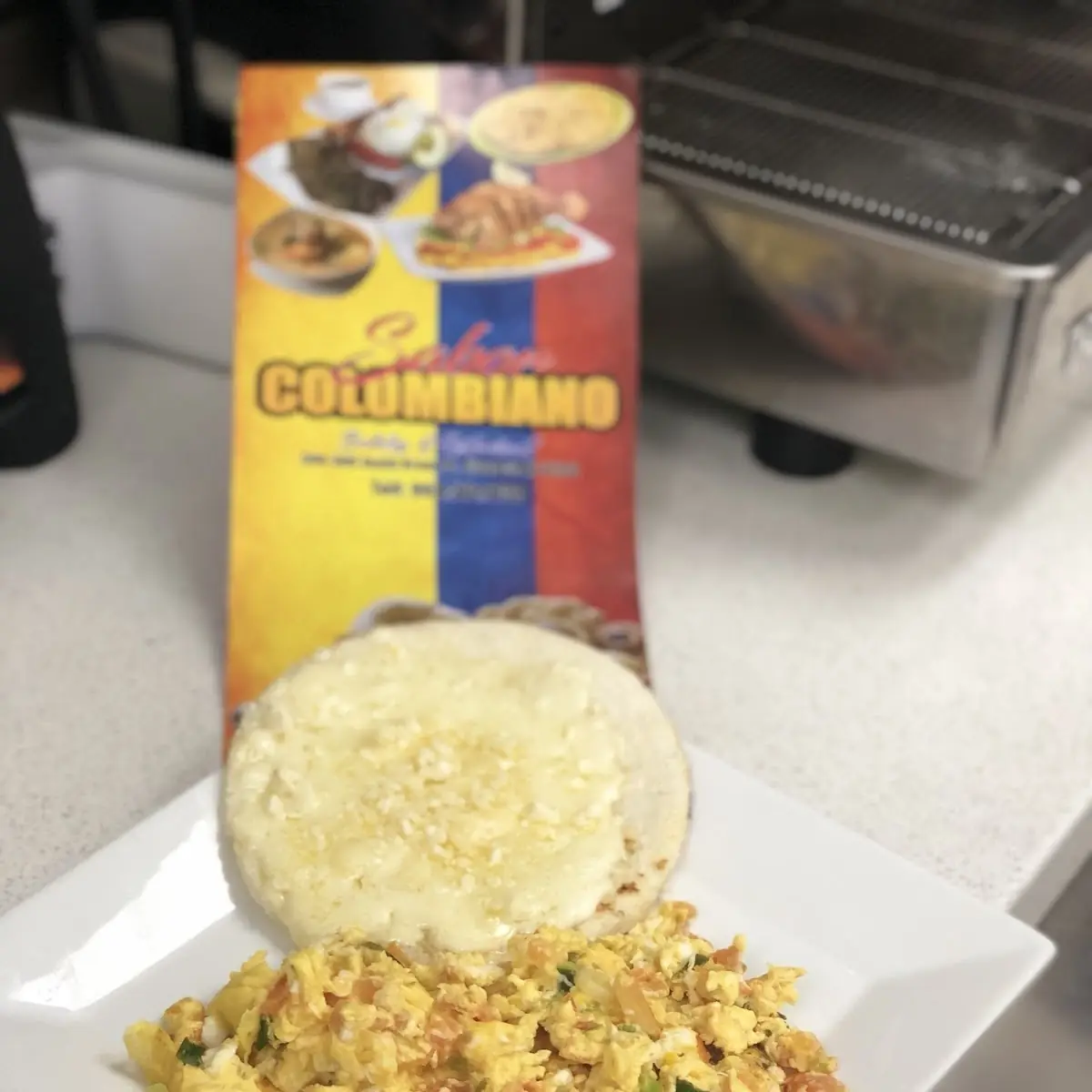 Calentado Con Huevos Pericos