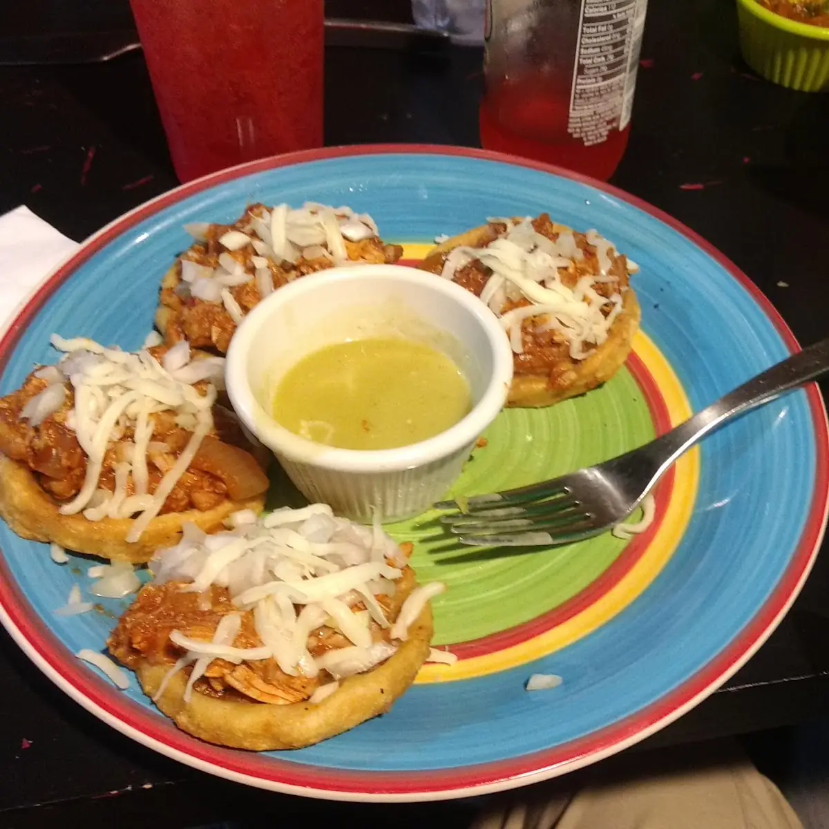 Doors De Pollo Chicken Sopes