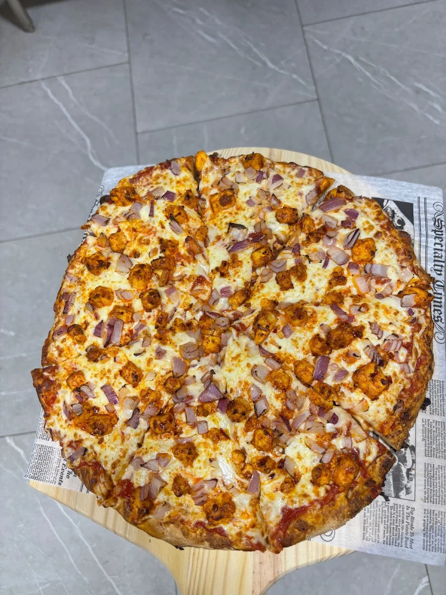 Highlights, Slice City Pizza & Chicken