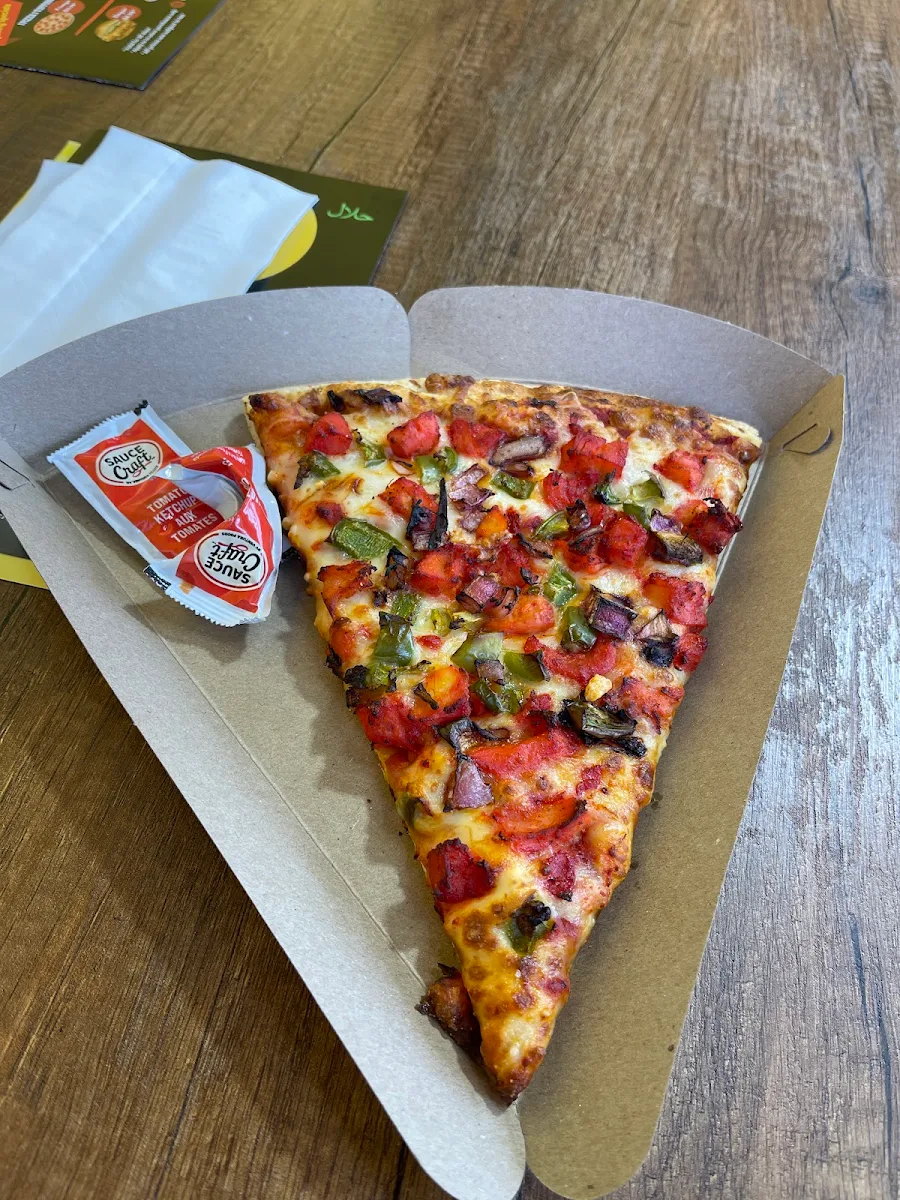 Highlights, Slice City Pizza & Chicken