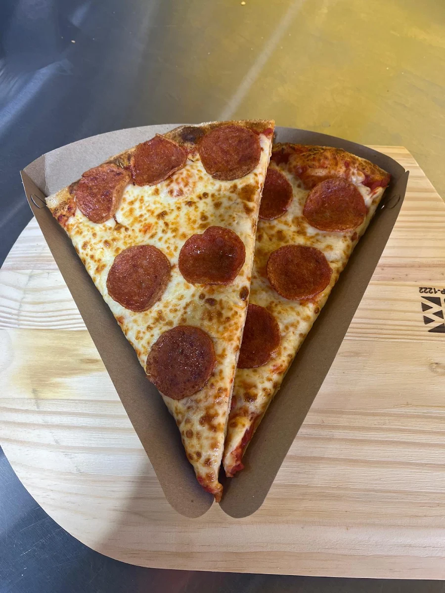 Highlights, Slice City Pizza & Chicken