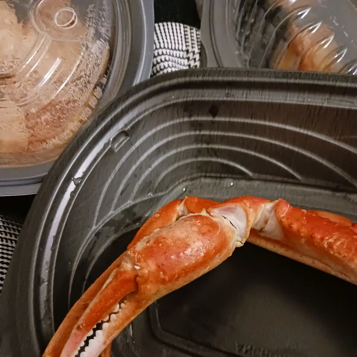 Wild-Caught Snow Crab Legs