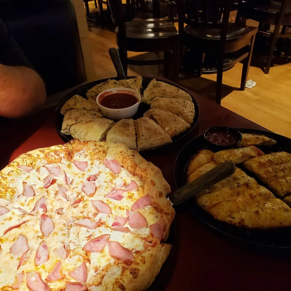 Hawaiian Pizza