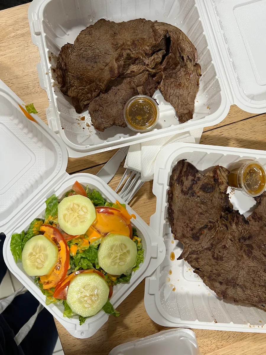 Orden de Carne Asada Con Ensalada Verde