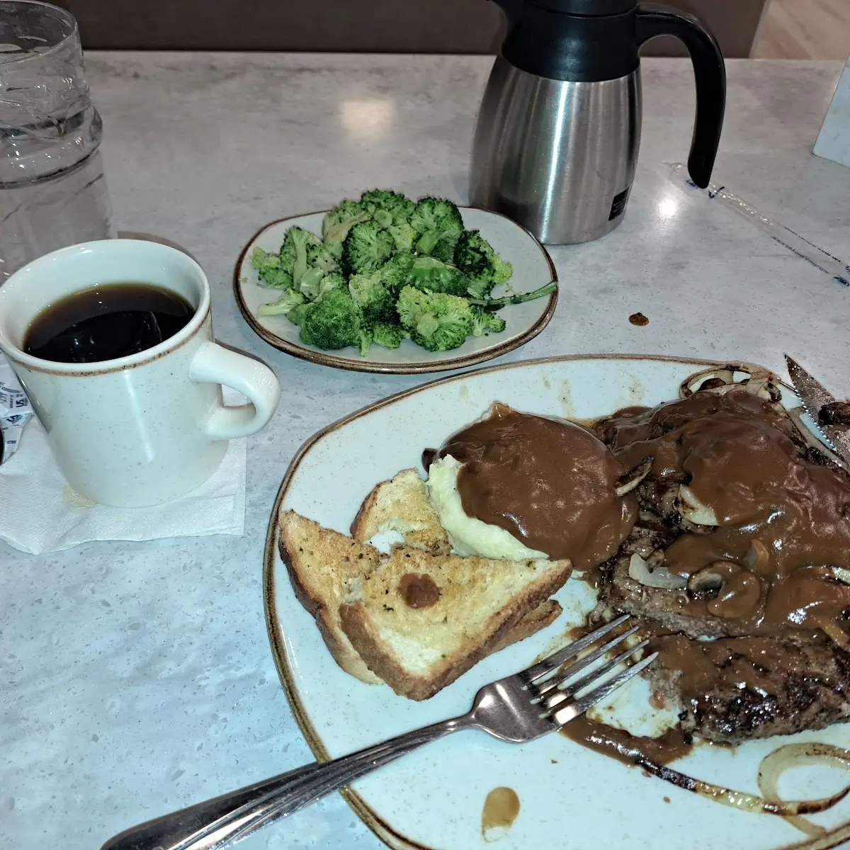 Brown Gravy Onions and Mushrooms