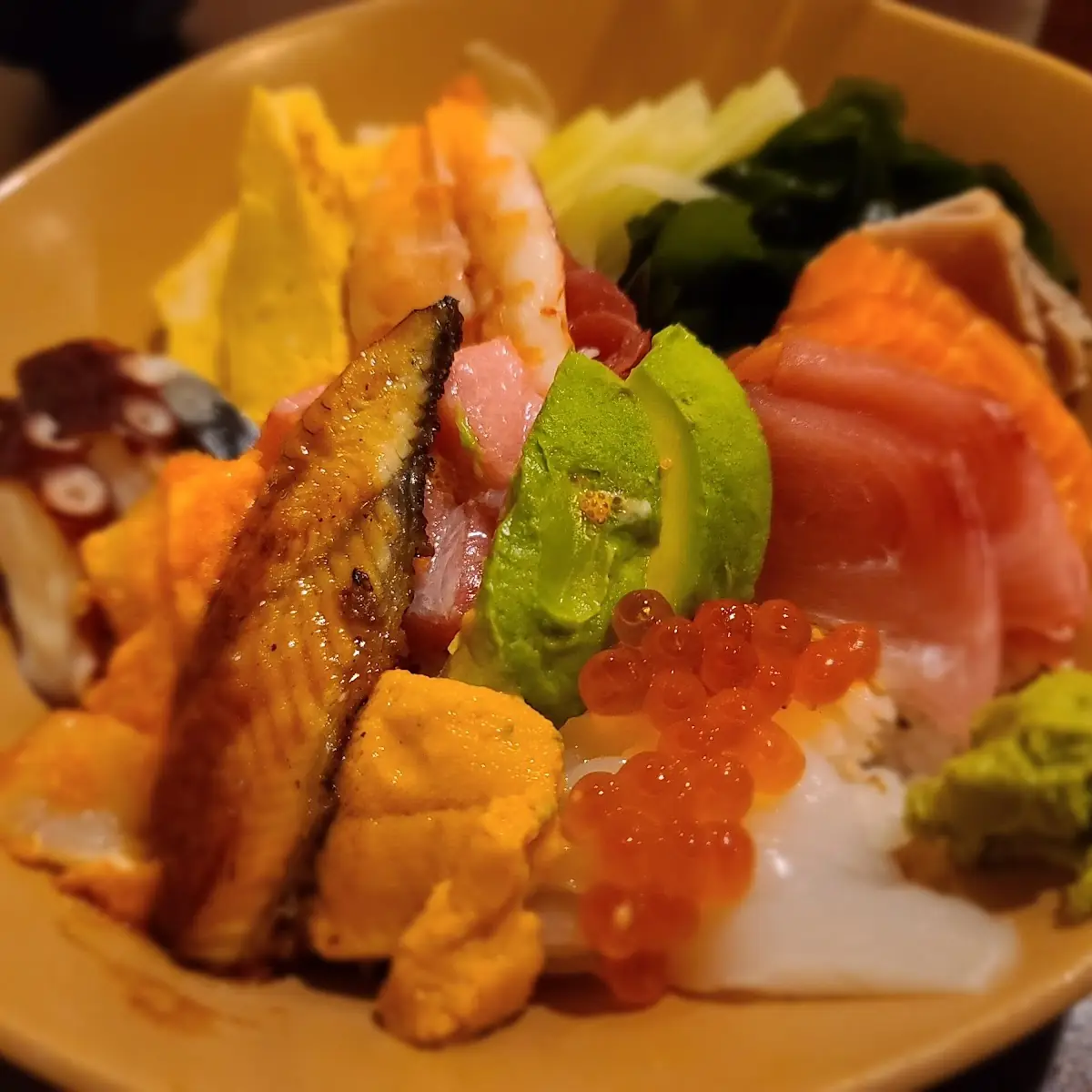 Chirashi Sushi Deluxe