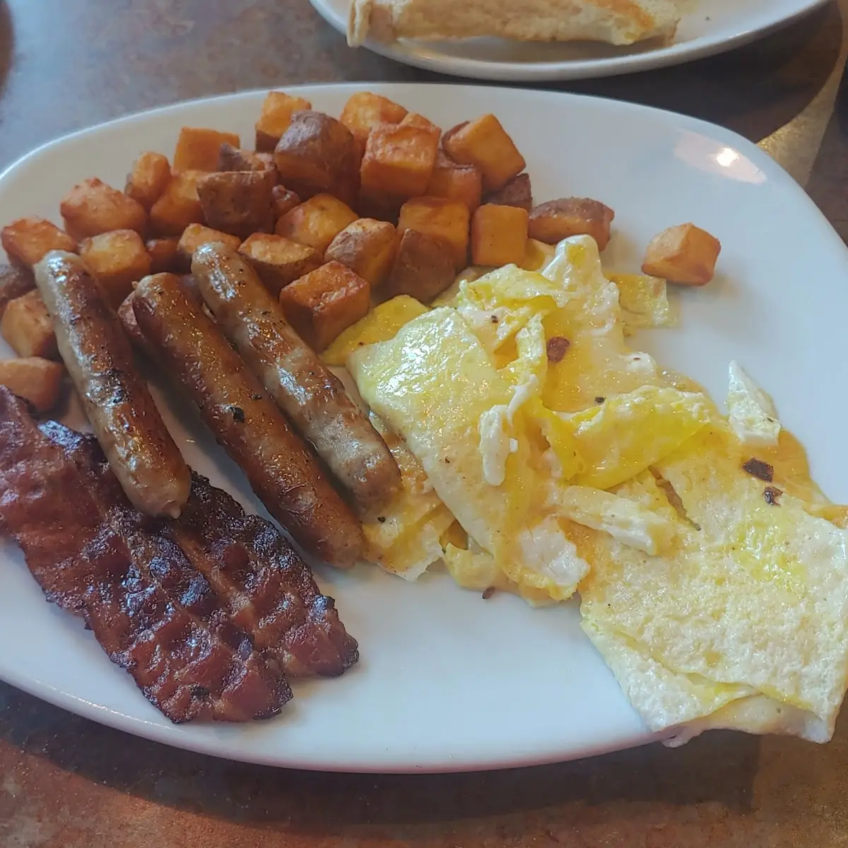 Scrambled Egg Hash Browns & Toast