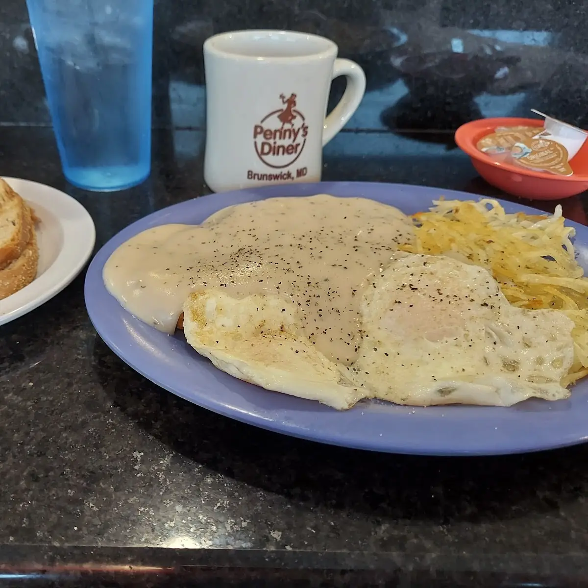 Deluxe Biscuits & Gravy