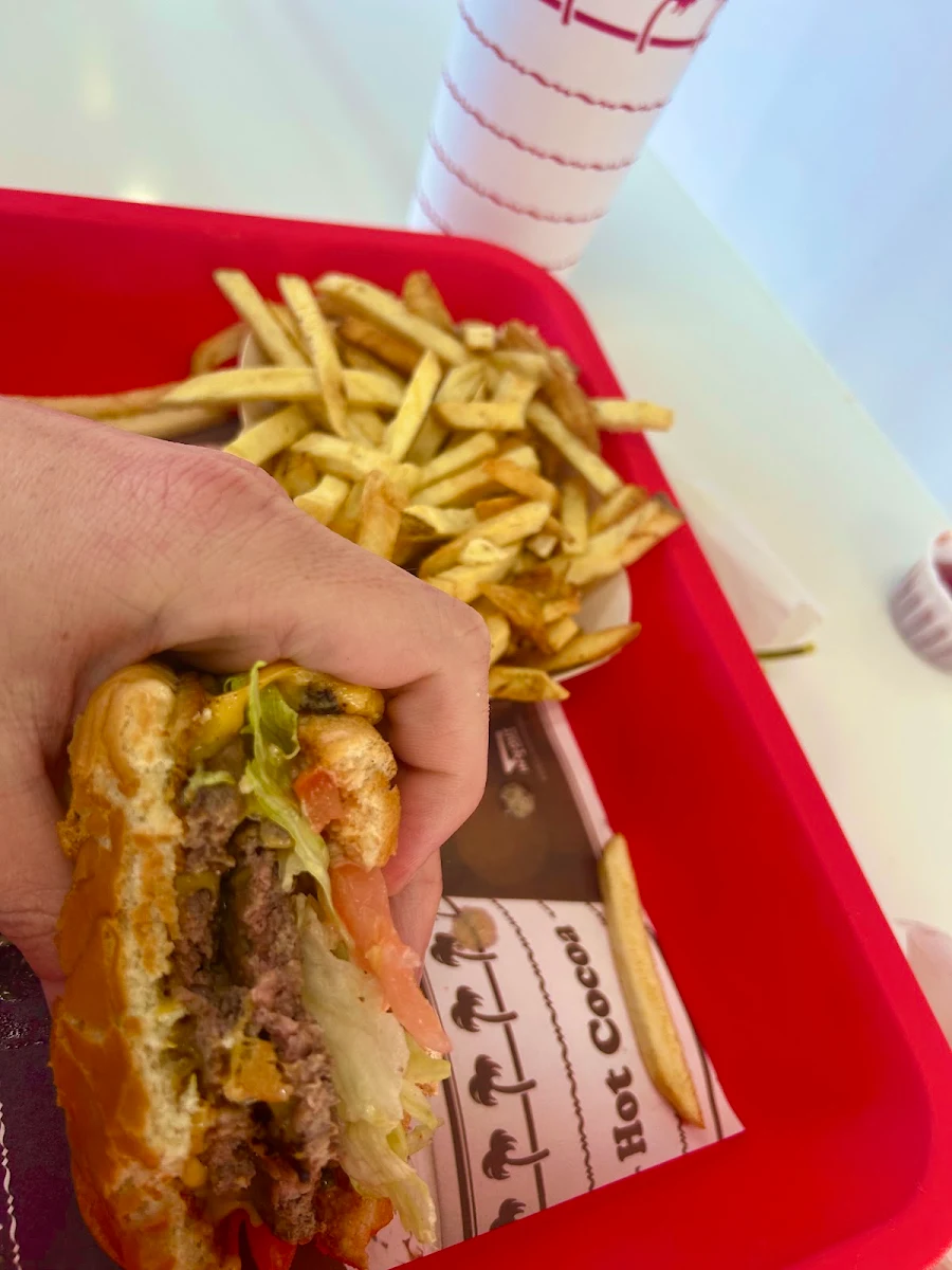 Cheeseburger Meal
