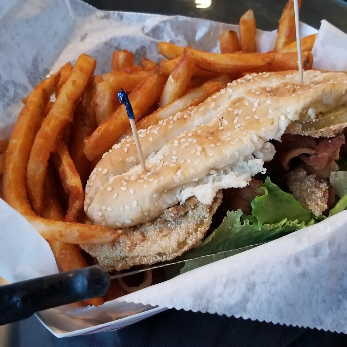 Fried Green Tomato blt