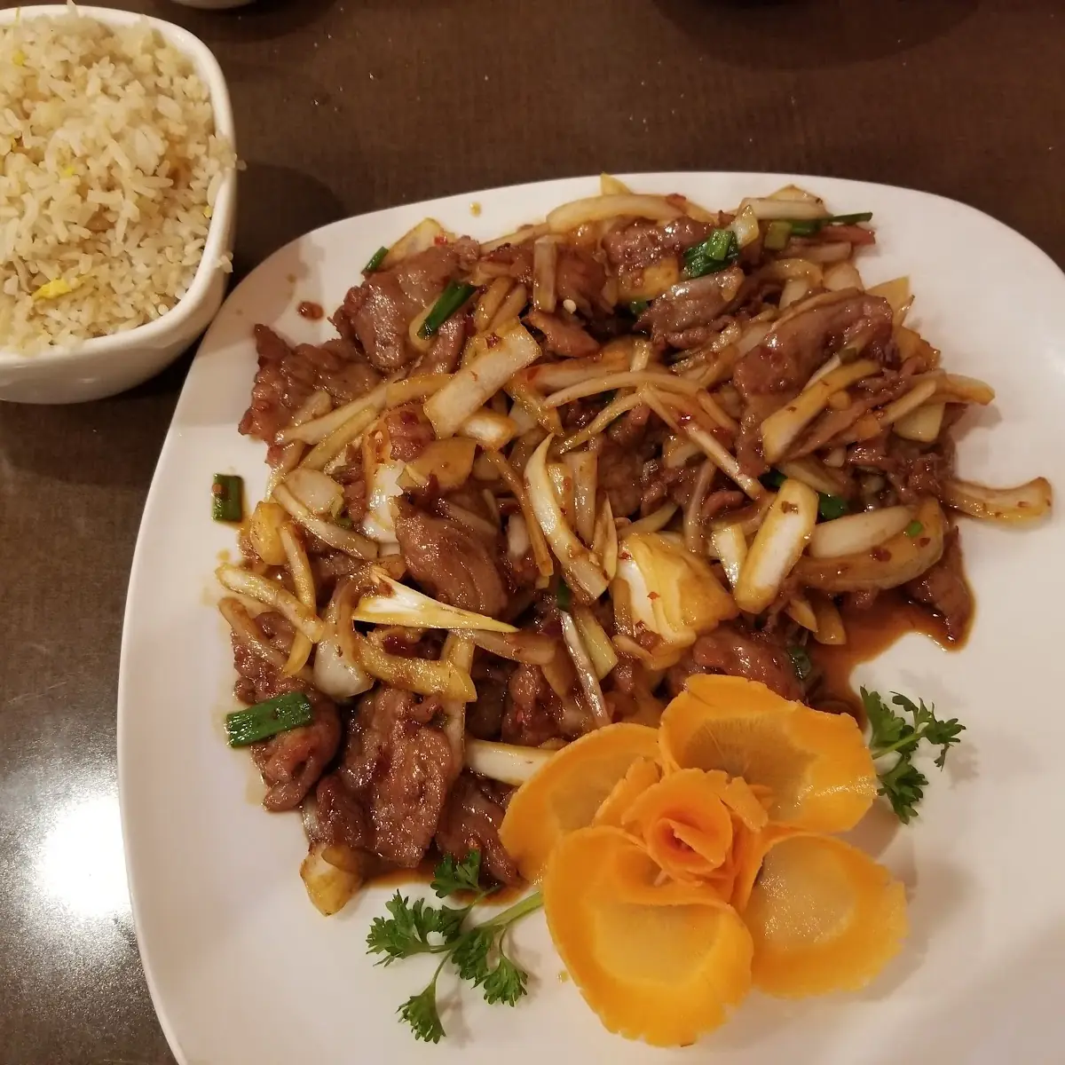 Vegetable Beef on Sizzling Platter