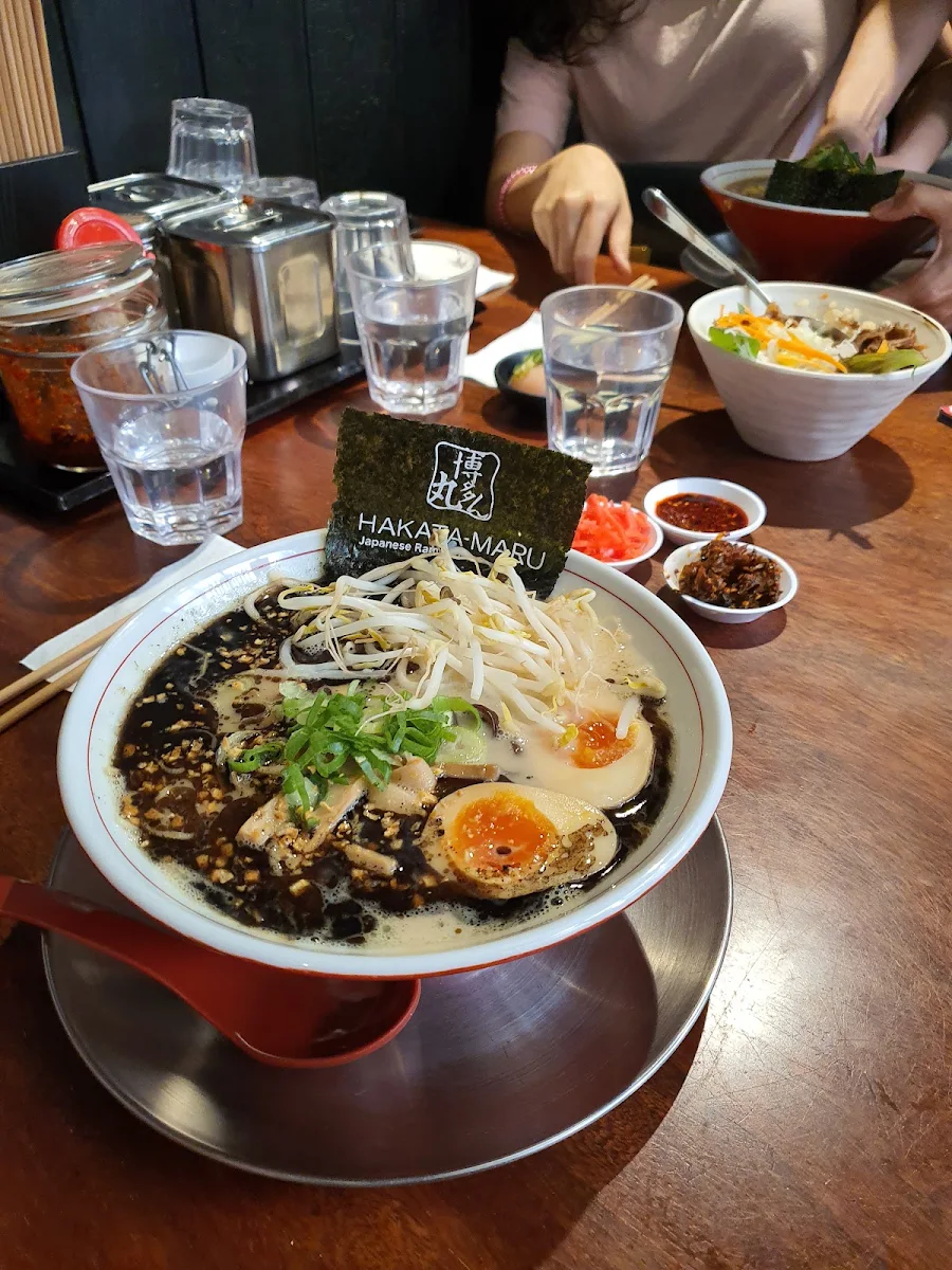 Black Garlic Tonkotsu Ramen, Hakatamon Ramen