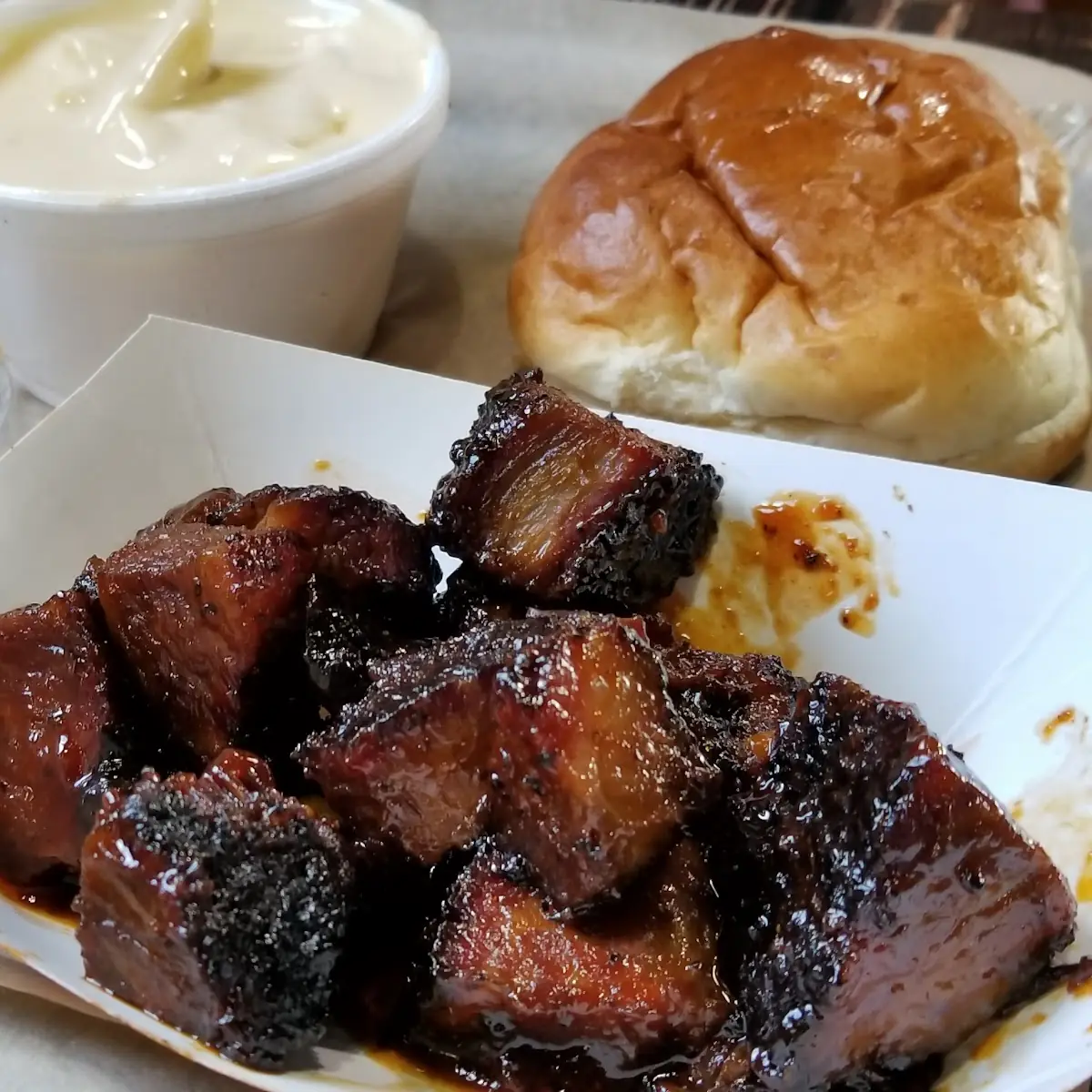 Burnt Ends and Brisket with Mac Cheese