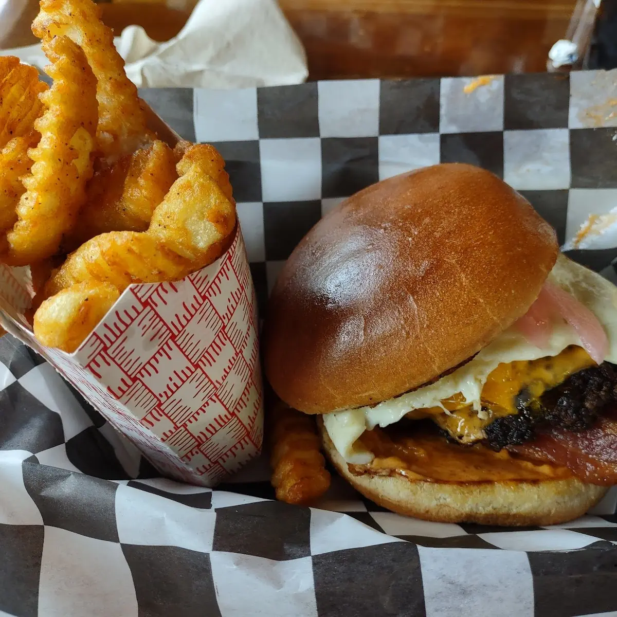 * KIDS CHEESEBURGER