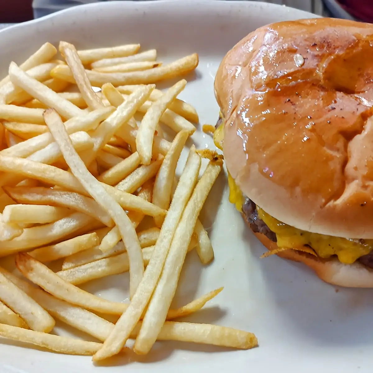 Mini Cheese Burger with Fries