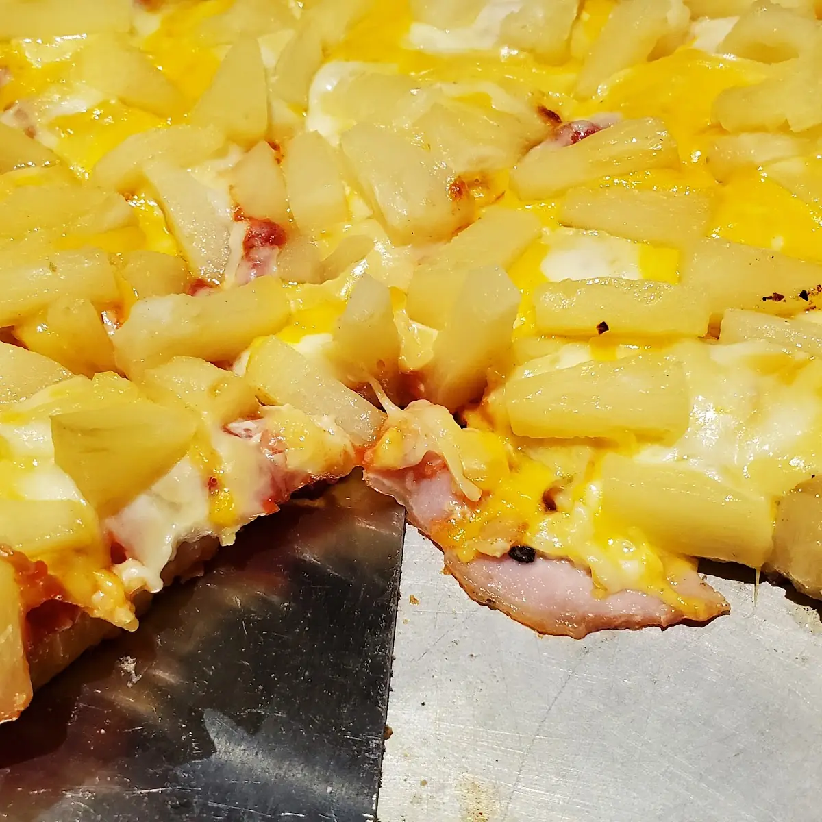 Hawaiian Pizza