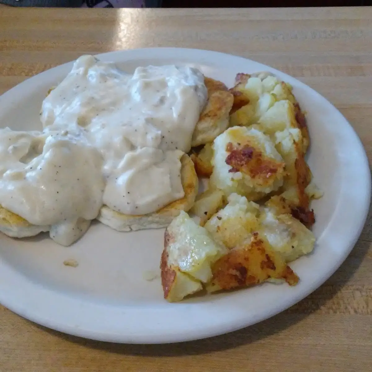 Sausage Gravy and Biscuts