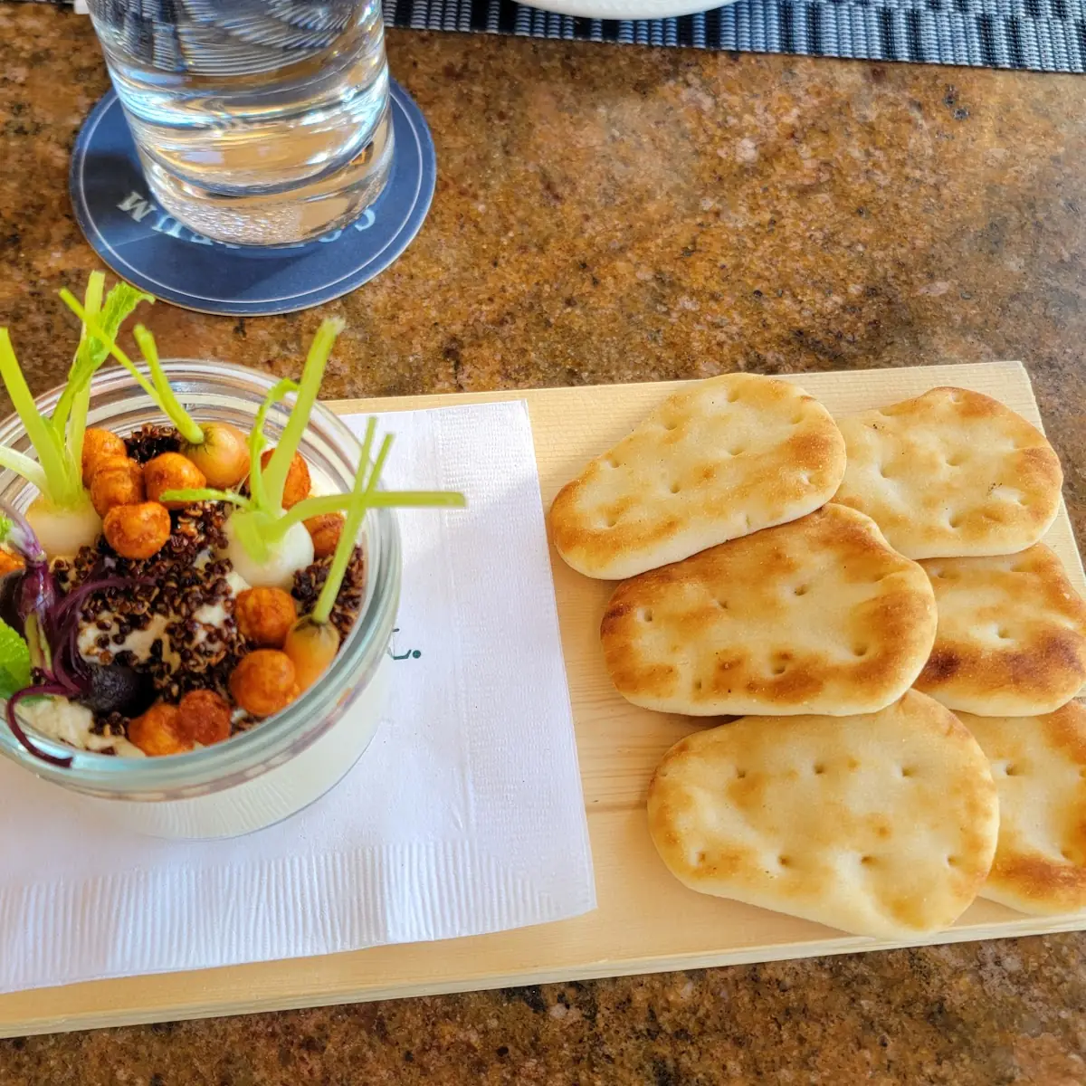 Hummus & Toasted Pita