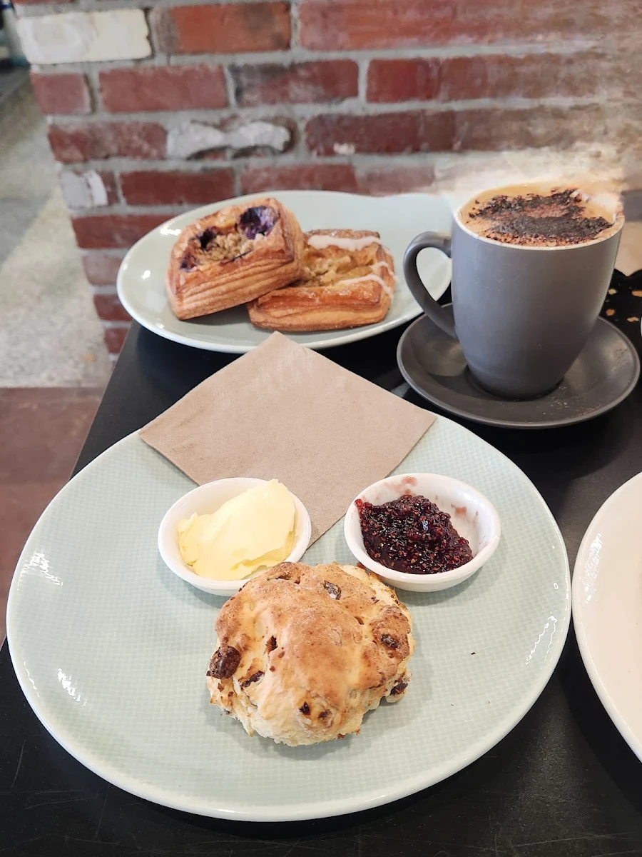 Date Scone