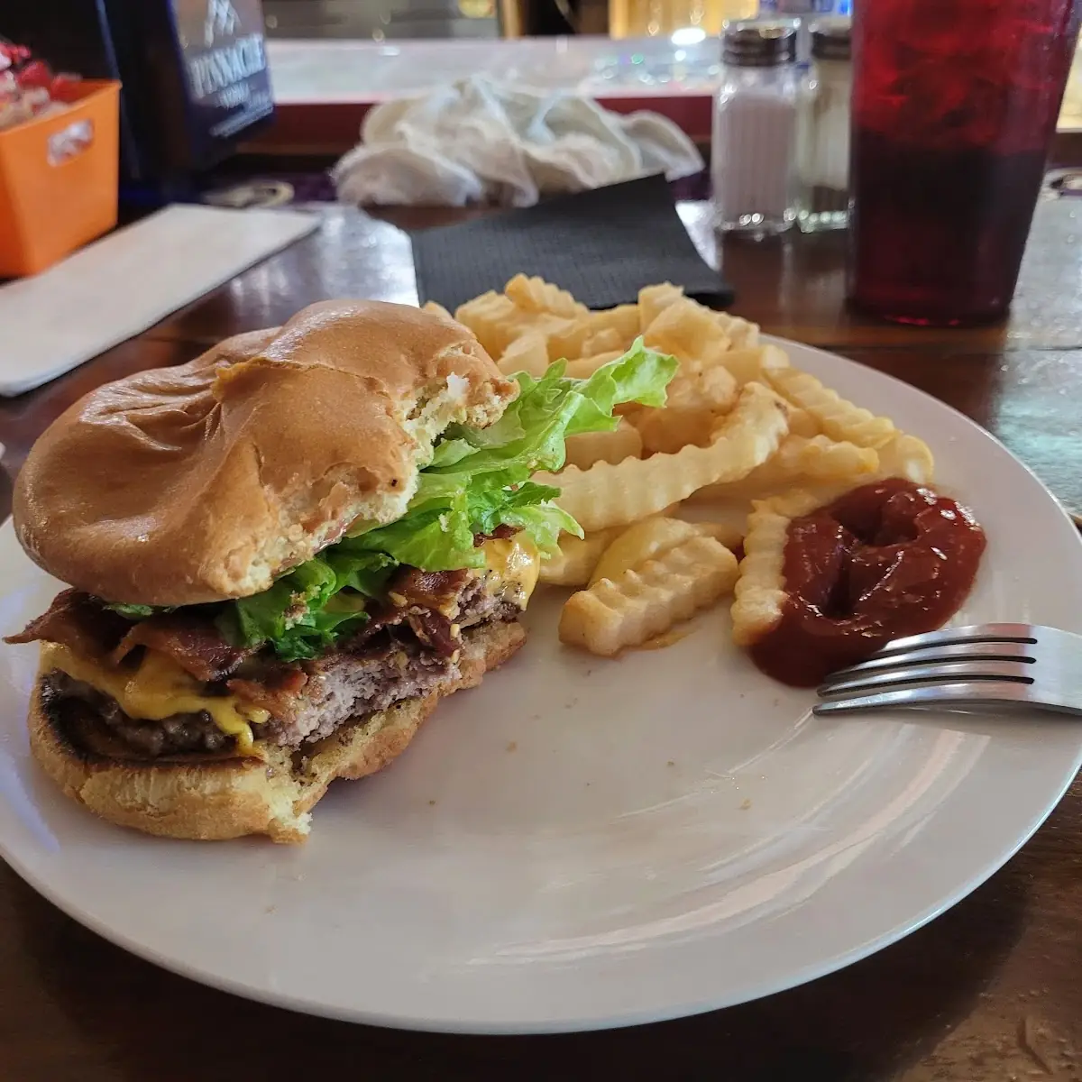 Bacon Cheeseburger with Fries