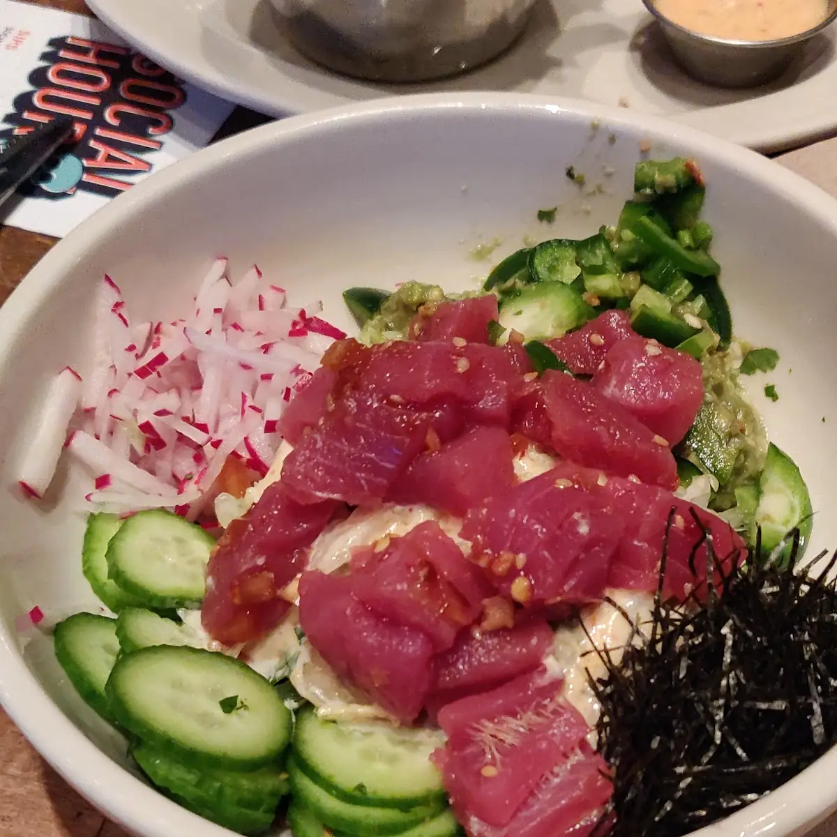 Tiki Tuna Poké Bowl