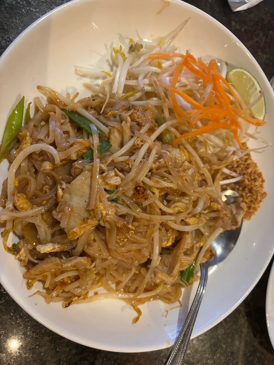 Chicken Pad Thai