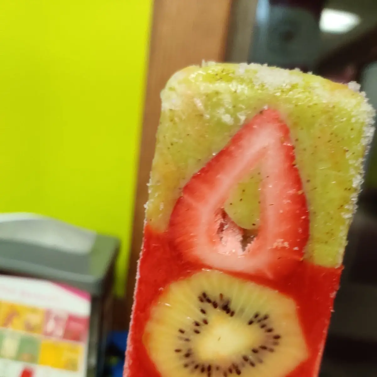 Strawberry-Kiwi Fruit Pop