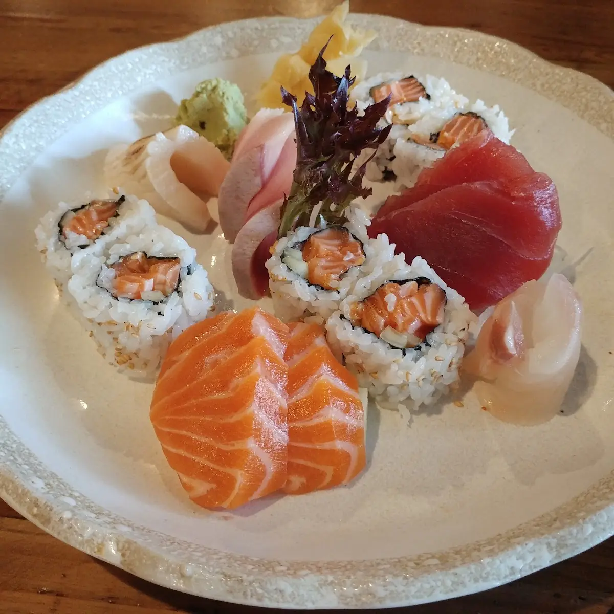 Sashimi and Spicy Salmon Roll