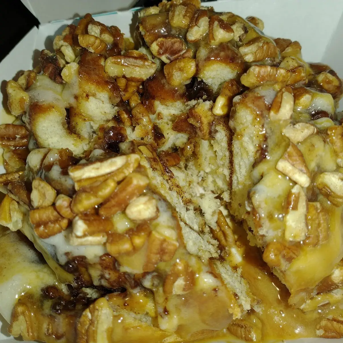 Cinnamon Roll with Pecans