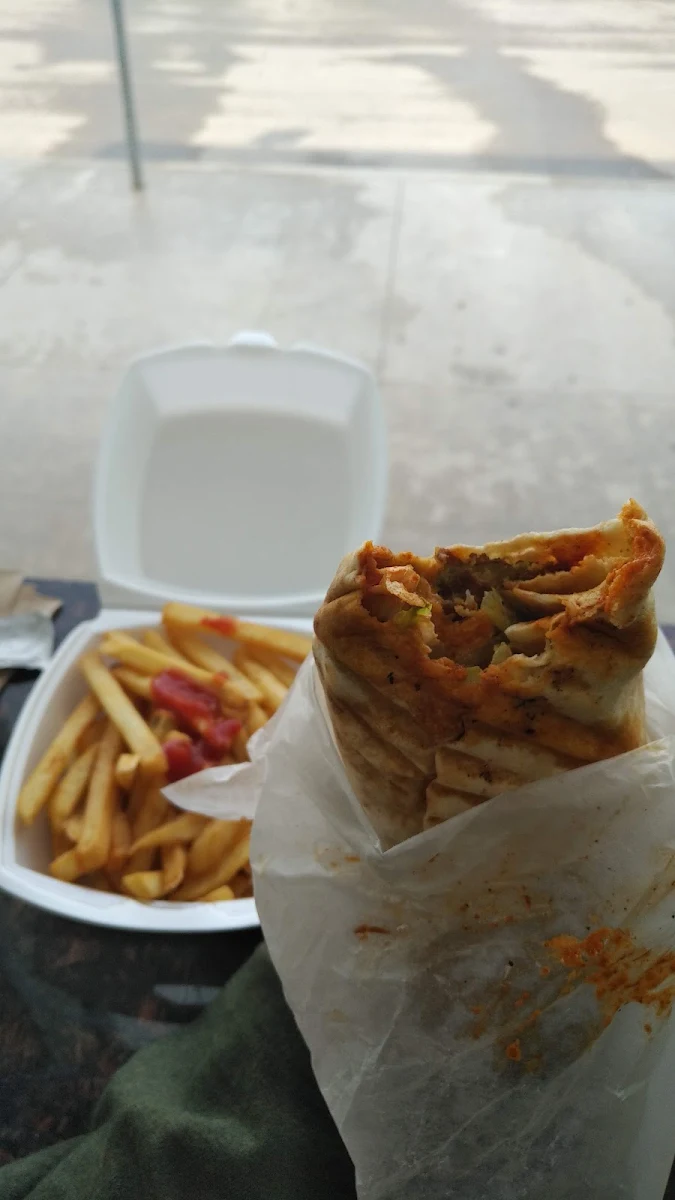 Highlights, Lazeez Shawarma