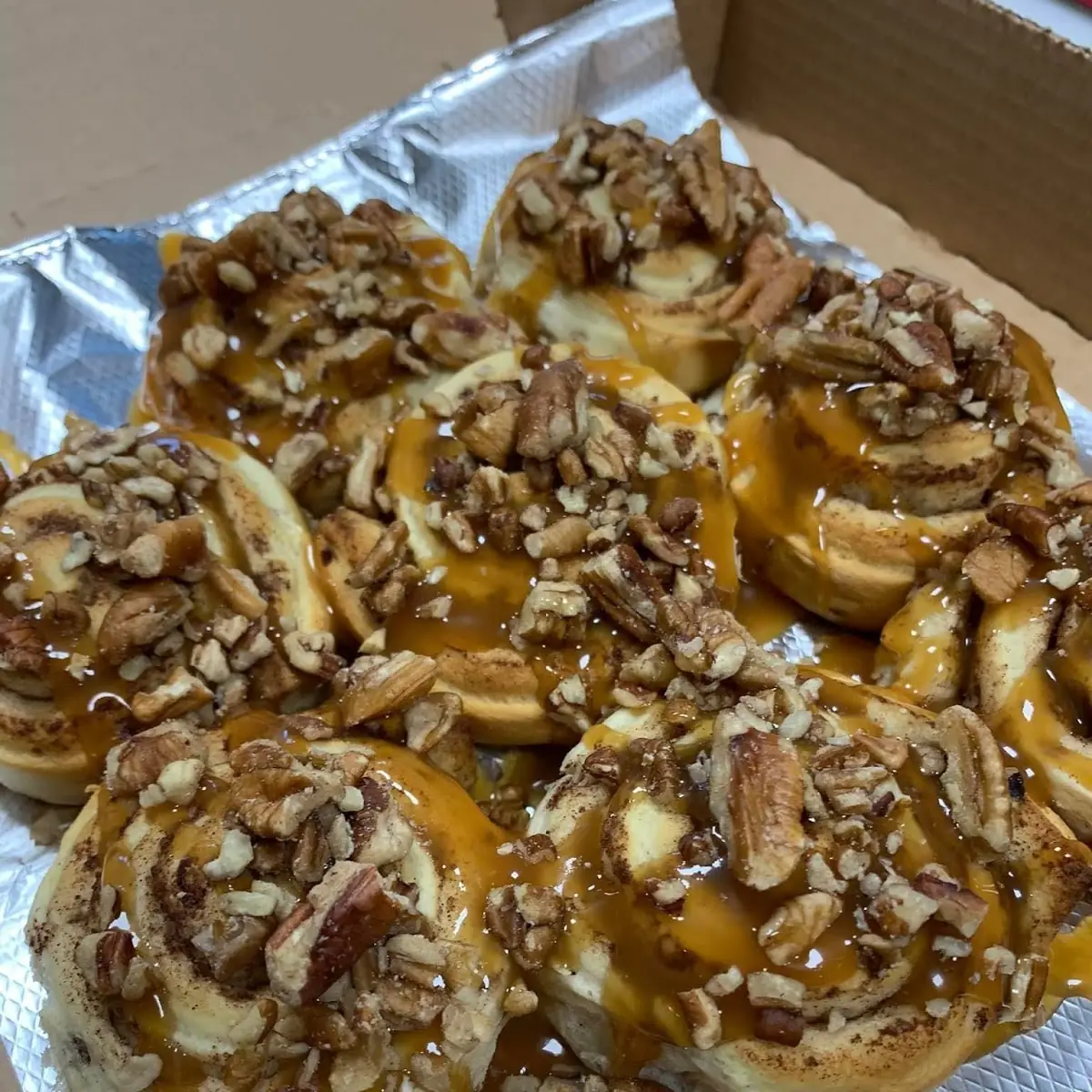Caramel Pecan Cinnamon Rolls