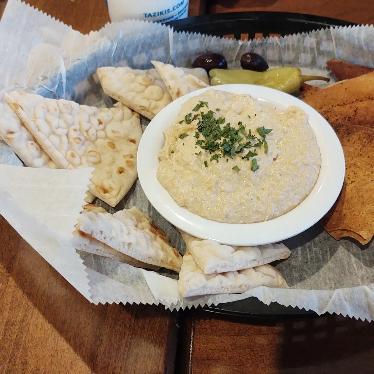 Hummus Dip with Regular and Baked Pita Chips