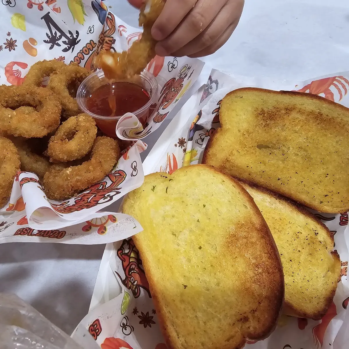 Calamari Rings with Toast