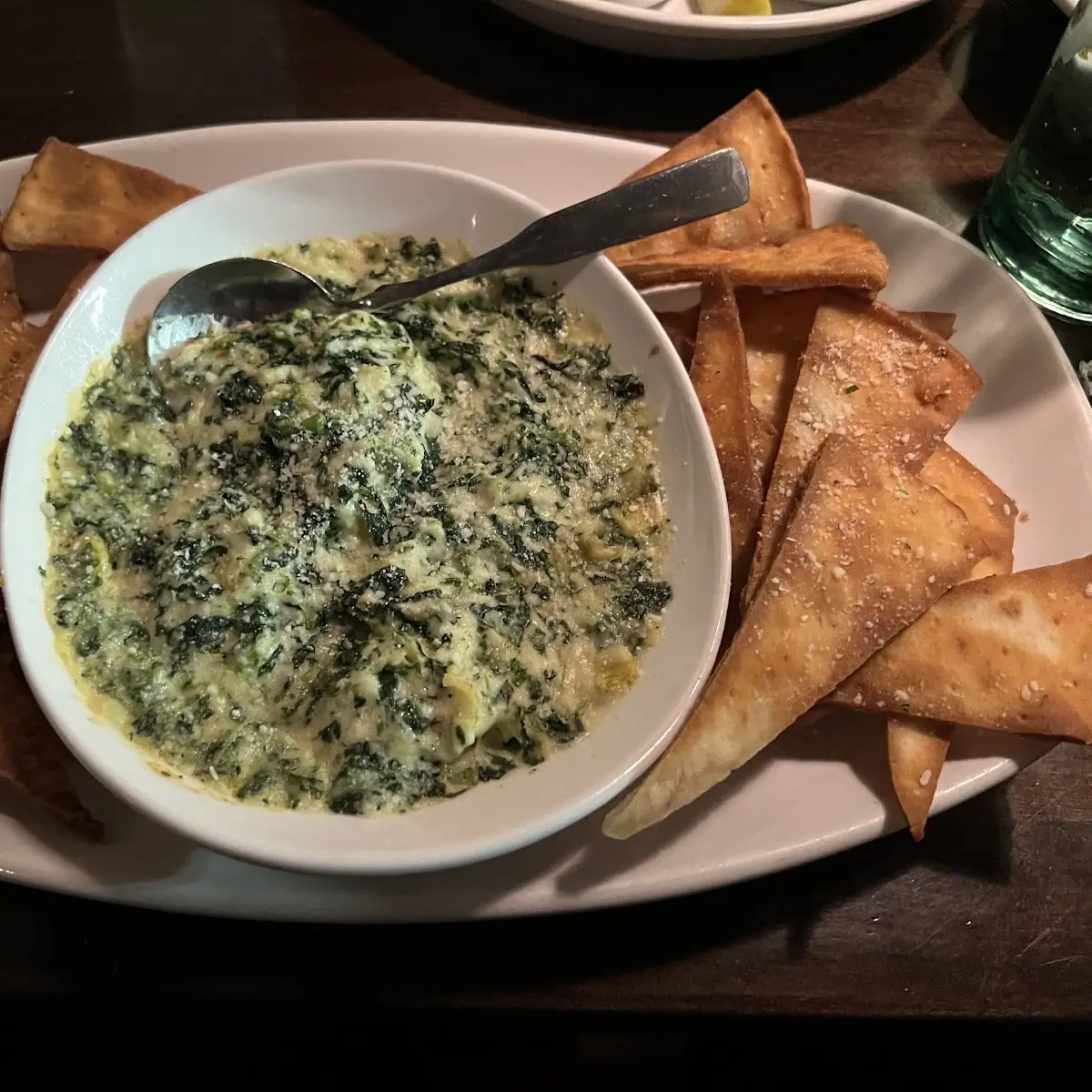 Never-Ending Soup Salad & Breadsticks