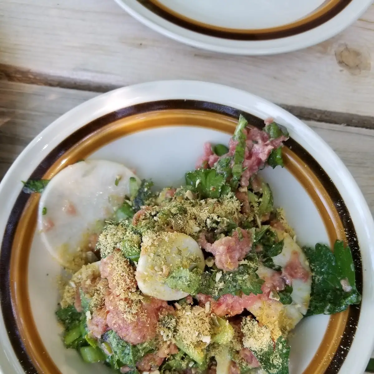 Tartare de Boeuf, Parcelles
