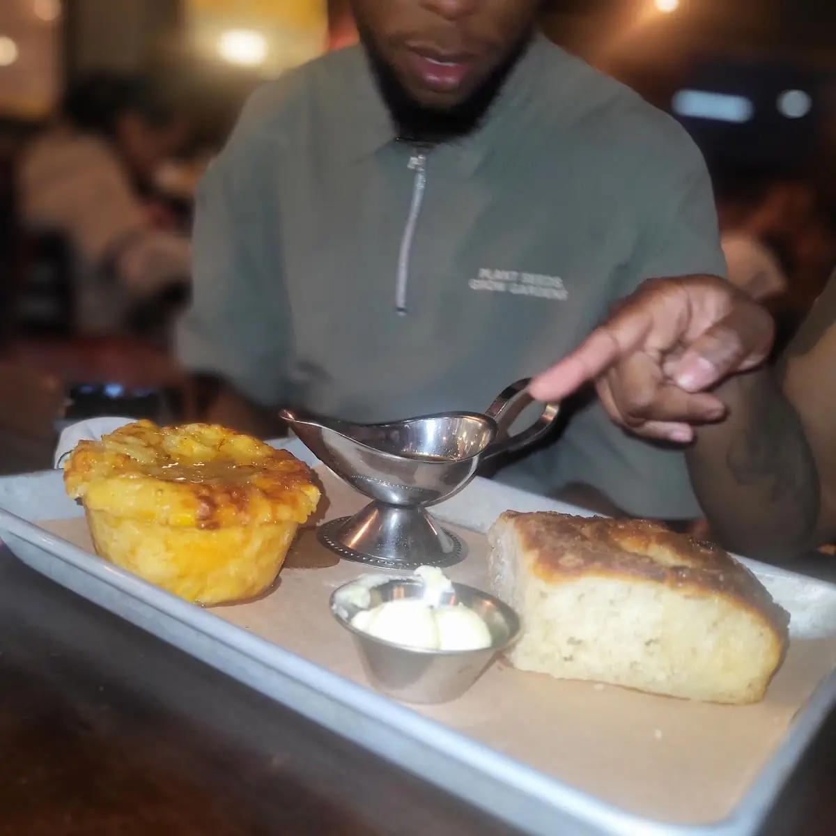 Biscuit and Cornbread Combo