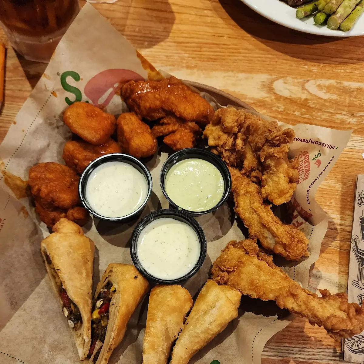 Trio Egg Roll Boneless Wings Chicken Crispers