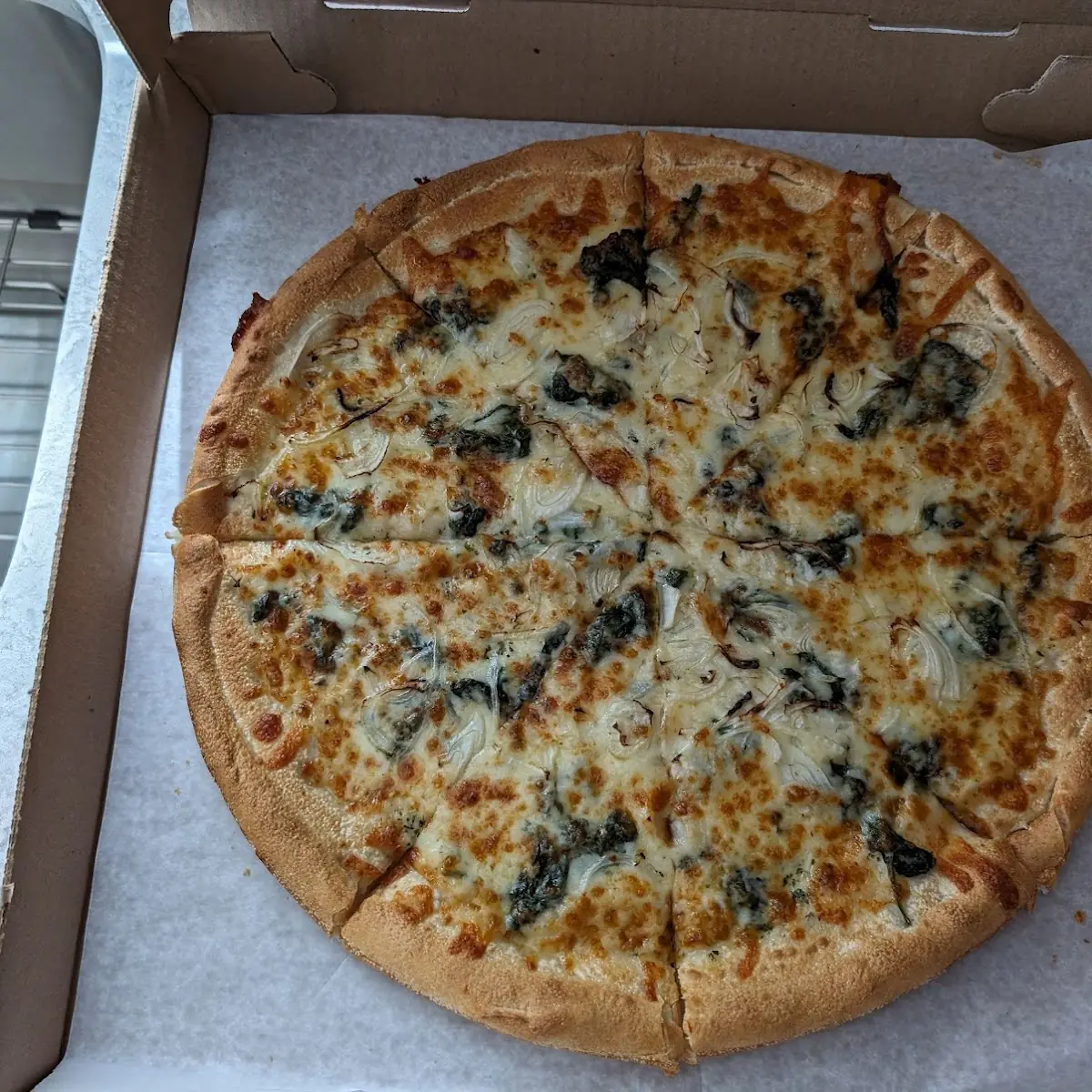 White Pizza with Spinach and Onion