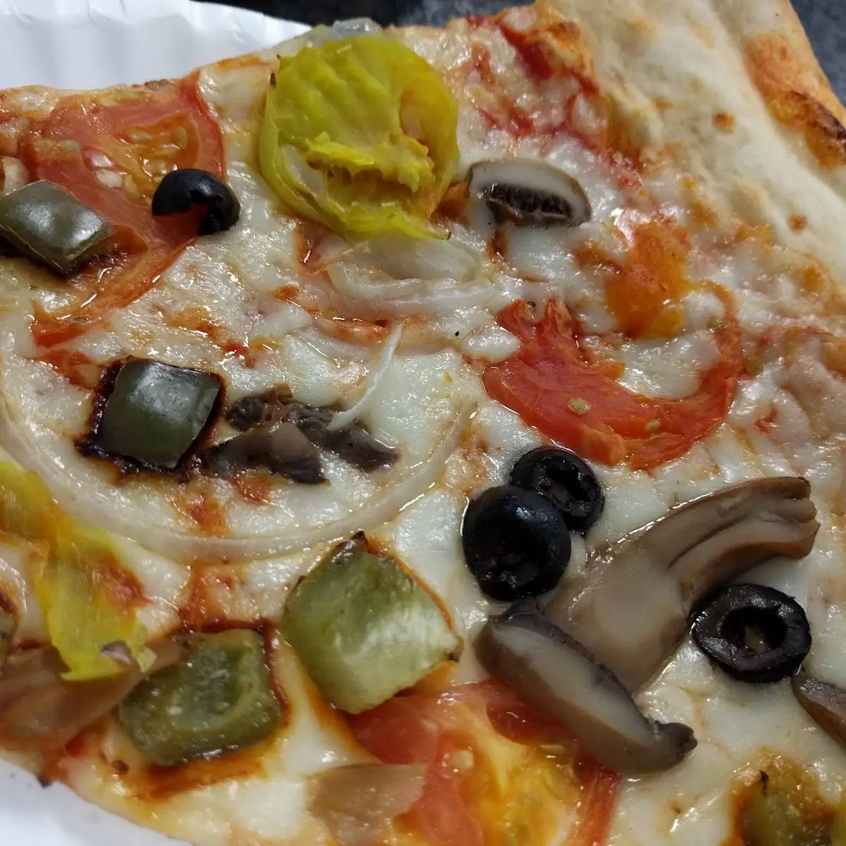 Michaelangelo's Veggie Pizza
