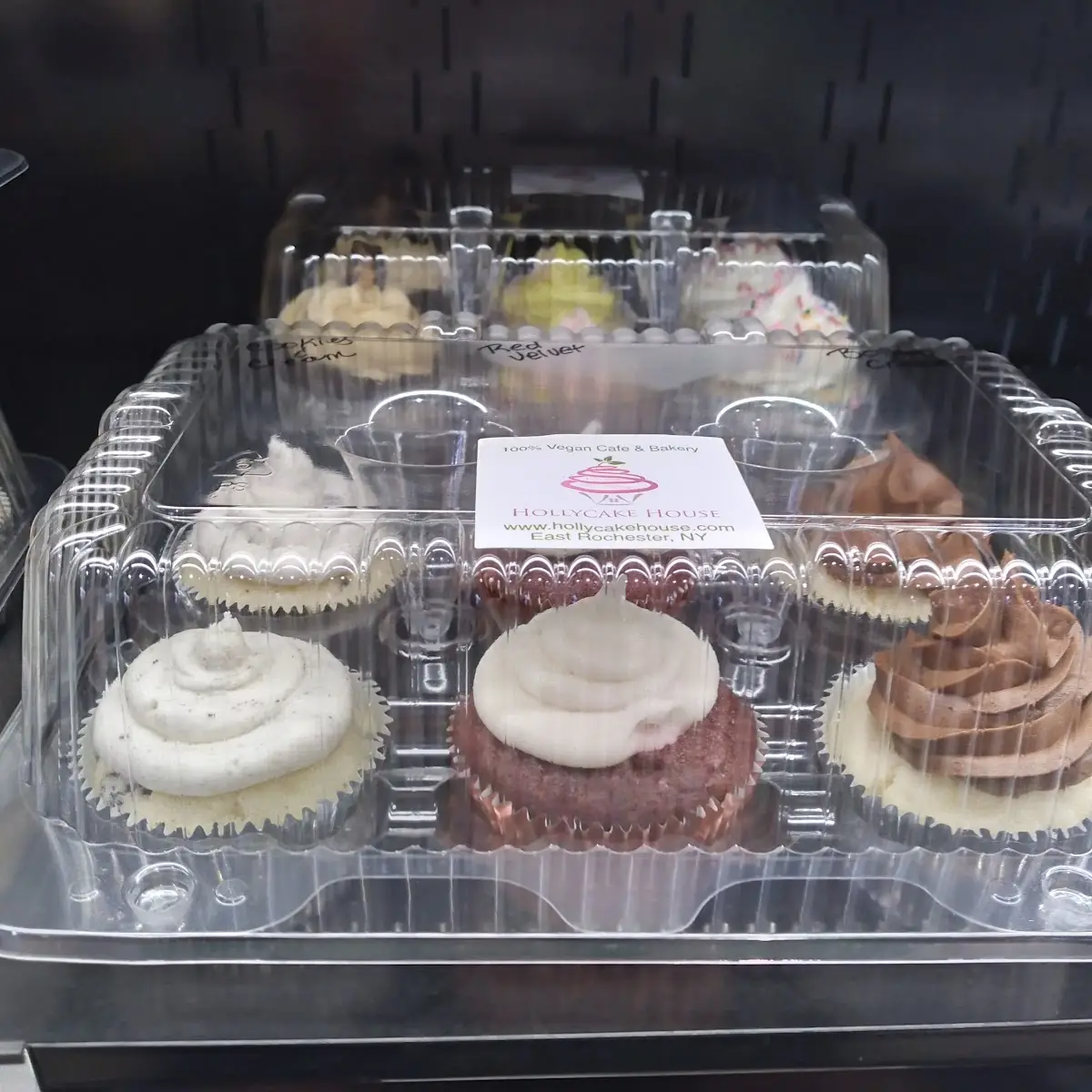 6-Count Assorted Cupcakes