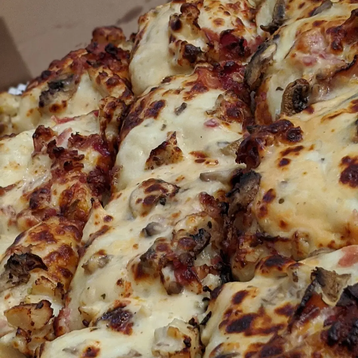 Deep Dish Chicken Alfredo Pizza