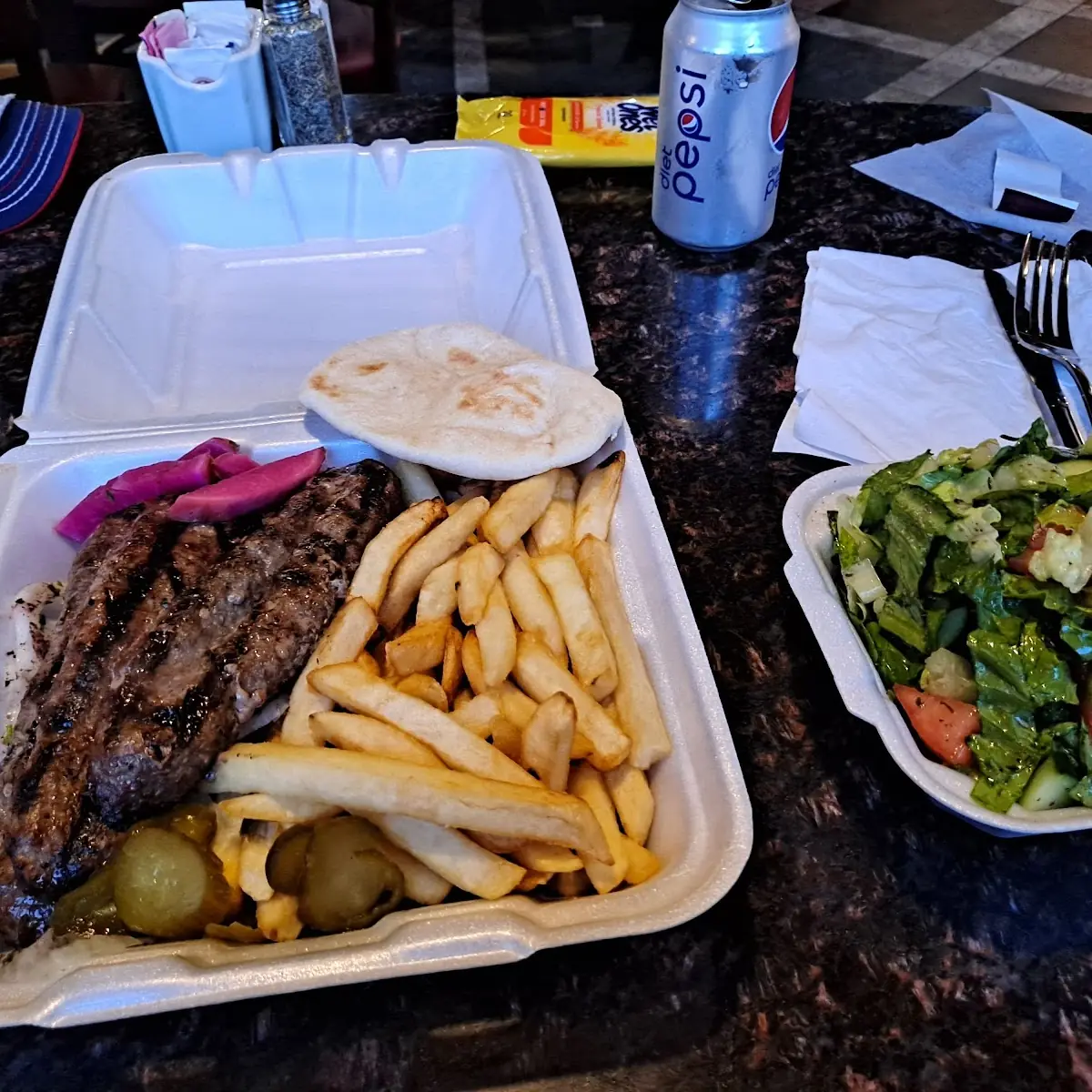 Mixed Grill w Salad