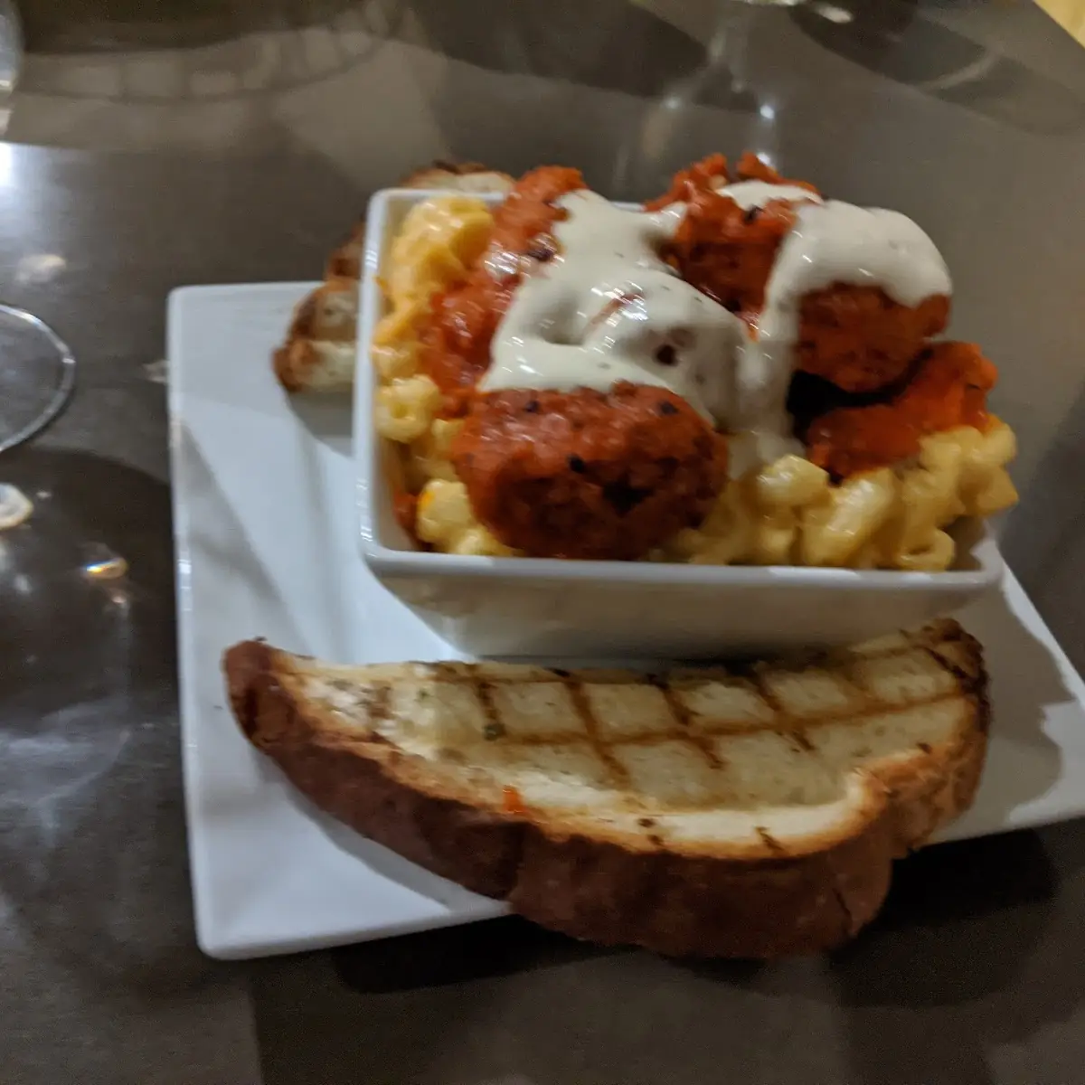 Buffalo Mac and Cheese