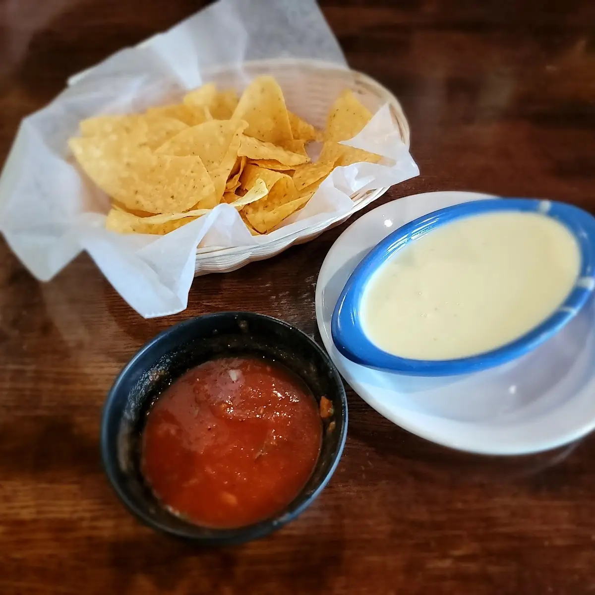 Chips and Cheese Dip Salsa
