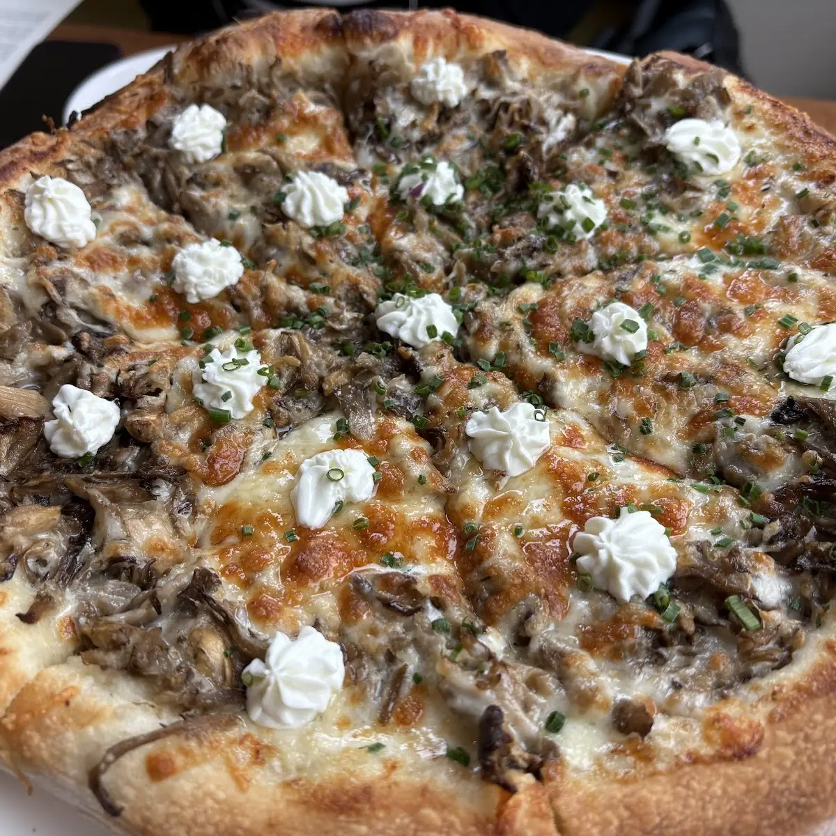 Mushroom Pizza Bianca