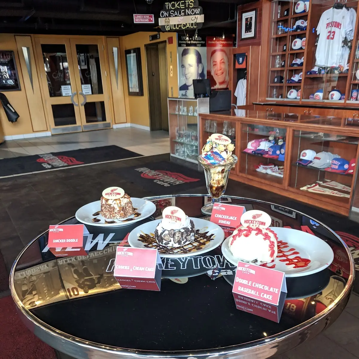 Hockeytown Brownie Sundae